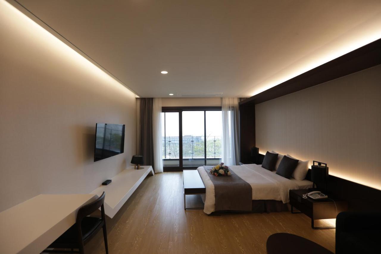 The Qube Resort Jeju Seogwipo Exterior foto